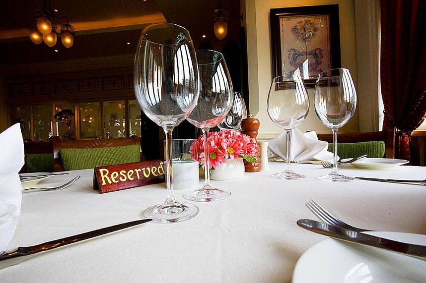 Reserve your table for a fantastic dinner at Mata Hari Restaurant Pattaya