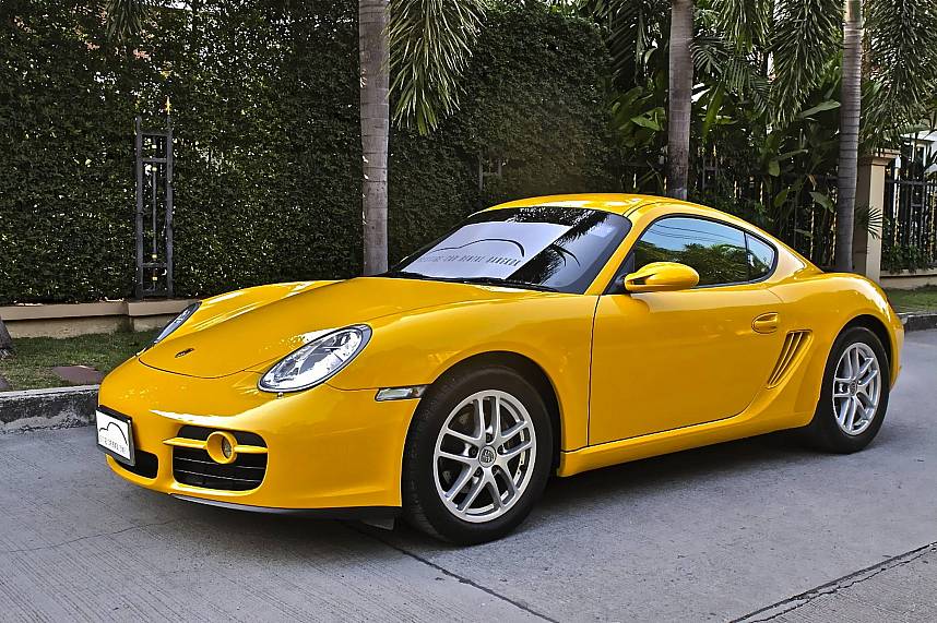 Get yourself during a Thailand Holiday a Porsche from Prestige Car Rental Bangkok in Pattaya