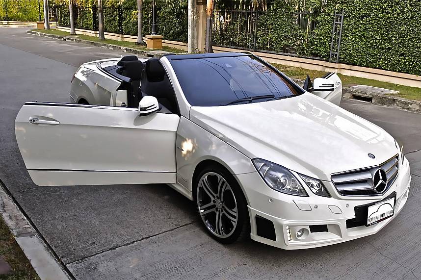 A Mercedes convertible for your ultimate Thailand holiday from Prestige Car Rental Bangkok Pattaya