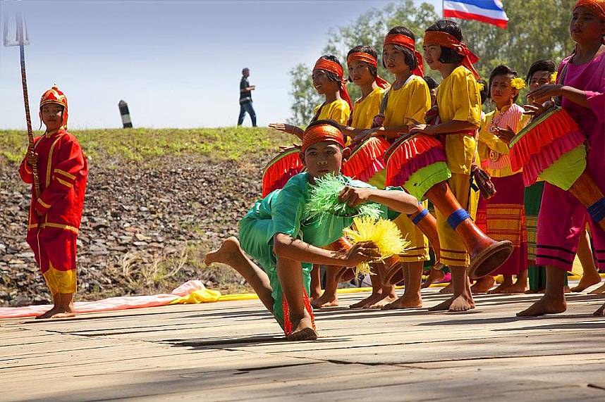 Kids parade at the Annual Longboat Racing Festival Pattaya