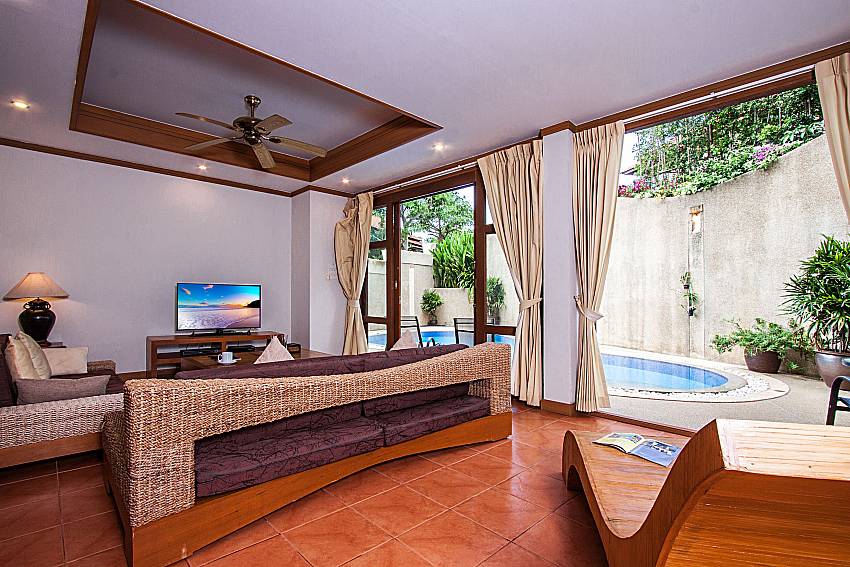 Living room neat to the pool of Ban Talay Khaw T15