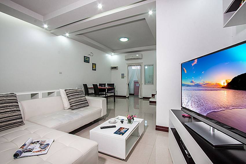 Living room of Baan Kiet 1