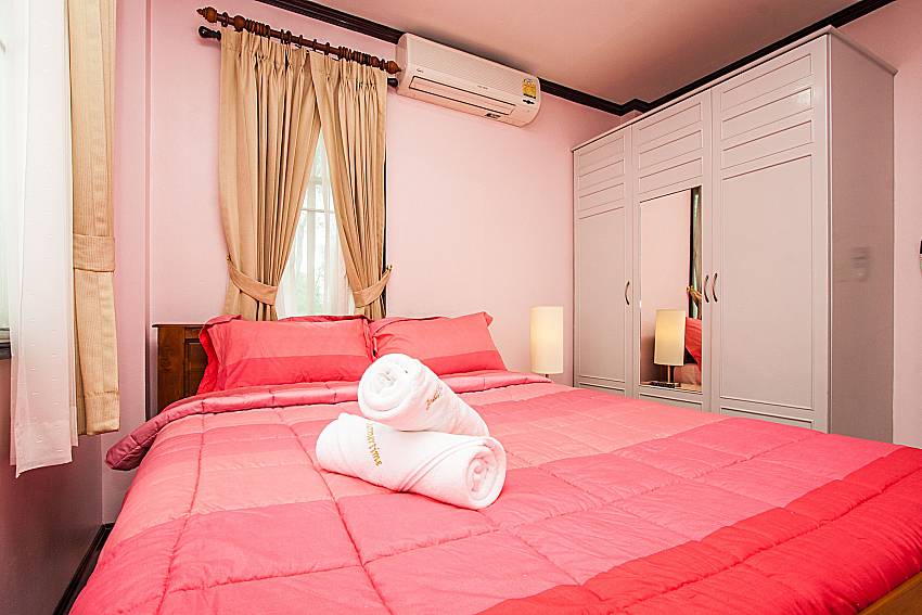Bedroom with wardrobe of Jomtien Summertime Villa C (Second)