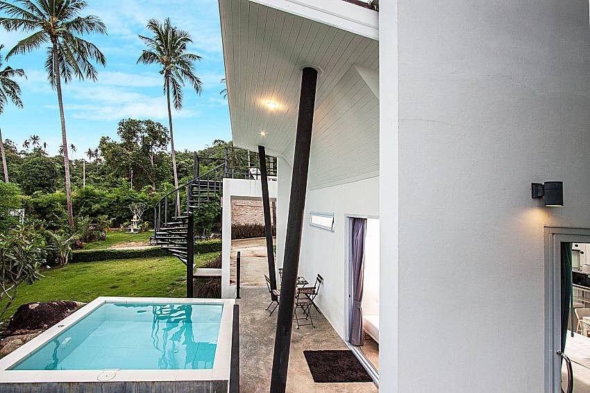 The atmosphere overlooking the pool of Chaweng Design Villa No.2