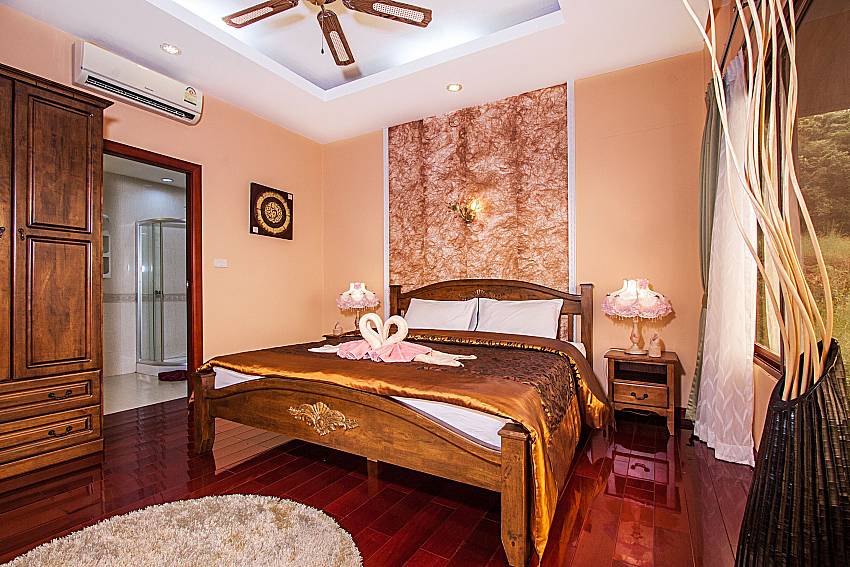 Bedroom with wardrobeof Villa SohtMorakat (Third)