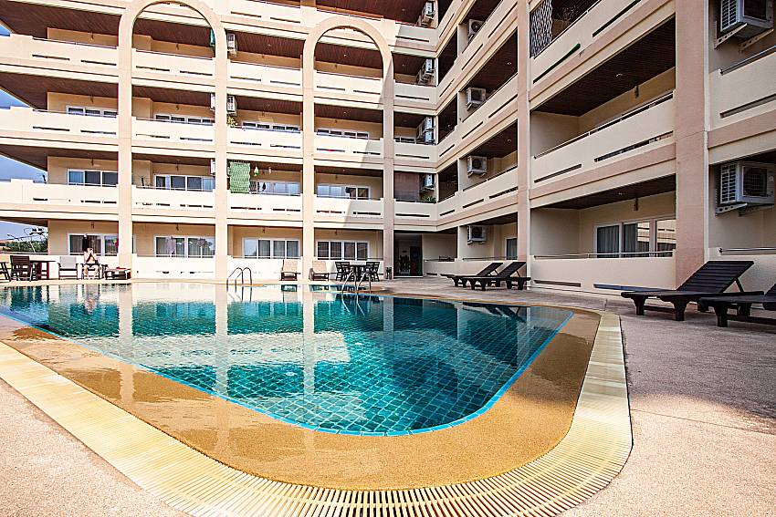 Swimming pool of Sirinda Residence No.74