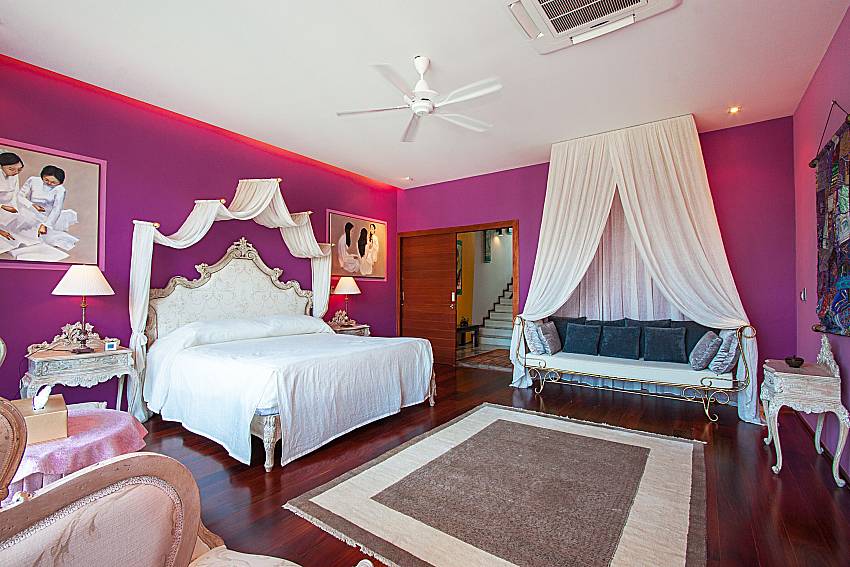 Bedroom Un-Chan Villa in Phuket 