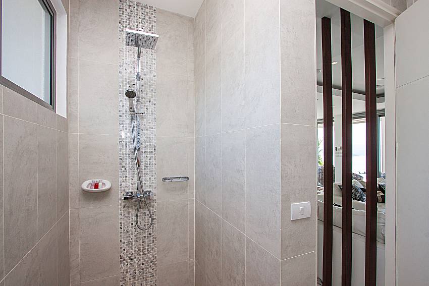 Bathroom with shower Aurora Bay Villa in Samui
