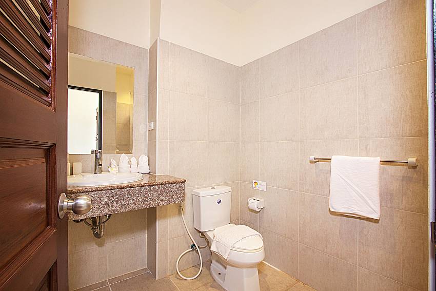 Bathroom Maprow Palm Villa No. 1 in Koh Samui