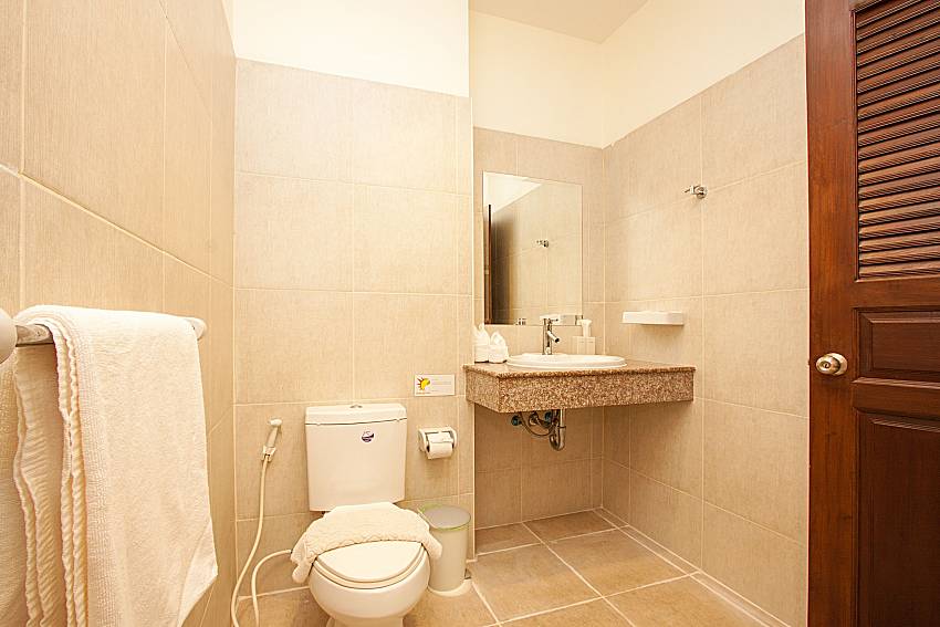 Bathroom Maprow Palm Villa No. 3 in Samui