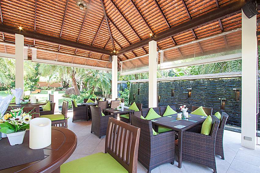 Seat area Maprow Palm Villa No. 7 in Samui
