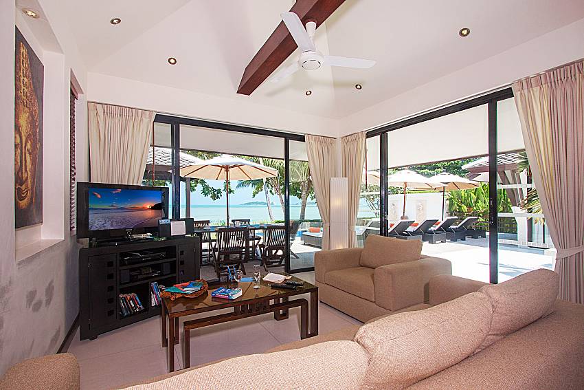 Living room with TV sea view Blossom Dew Villa A in Samui