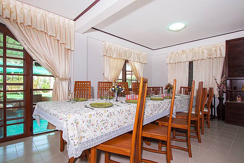 Dinning area Villa Nobility Jomtien Beach in Pattaya