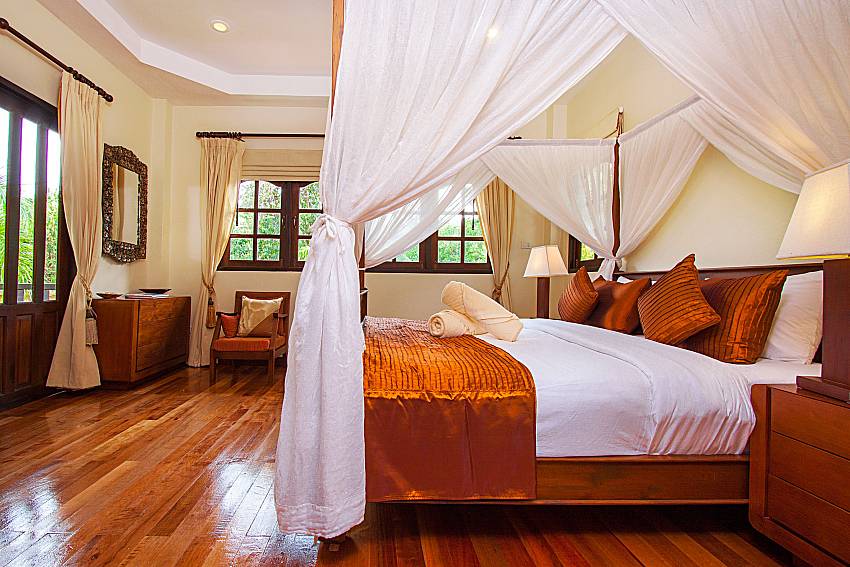Bedroom Maprow Palm Villa 301 in Samui