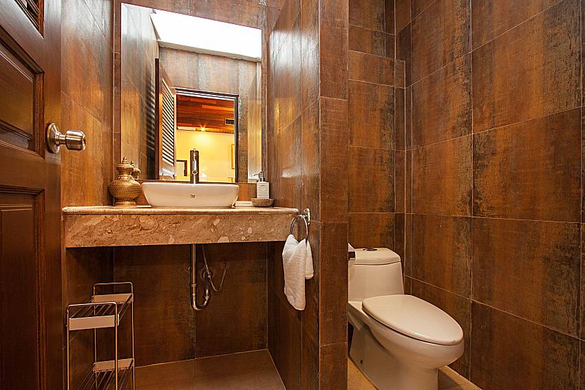 Bathroom Maprow Palm Villa 301 in Samui