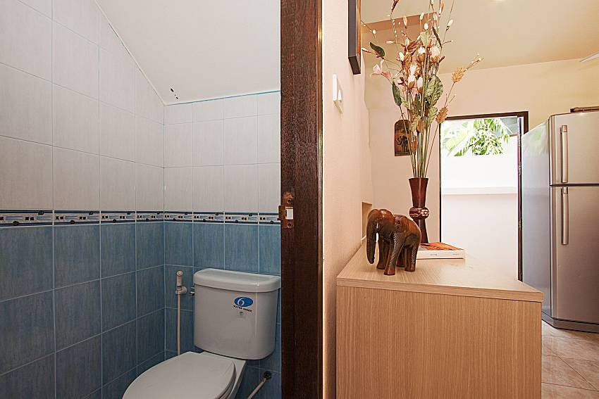 Toilet Wan Hyud Villa No.205 at Chaweng in Samui