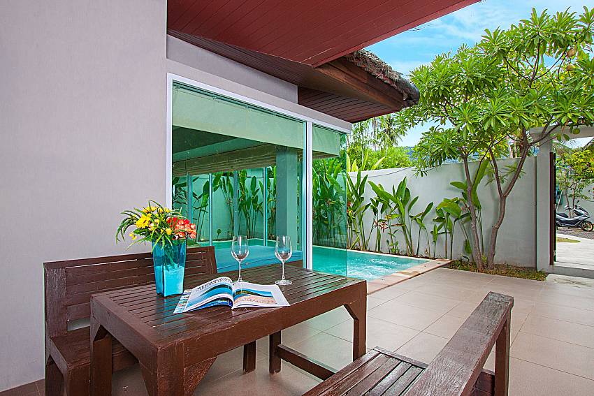 Seat and table Moonscape Villa 101 in Koh Samui