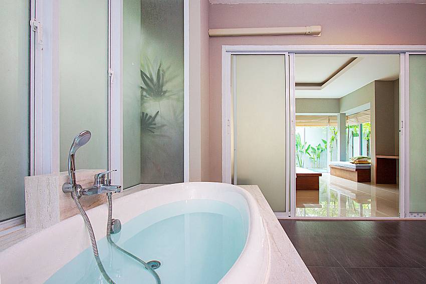 Bathroom with shower Moonscape Villa 101 in Koh Samui