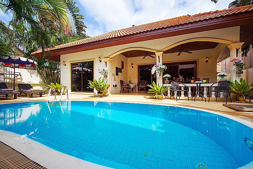 Swimming pool and property Villa Kaipo in Phuket