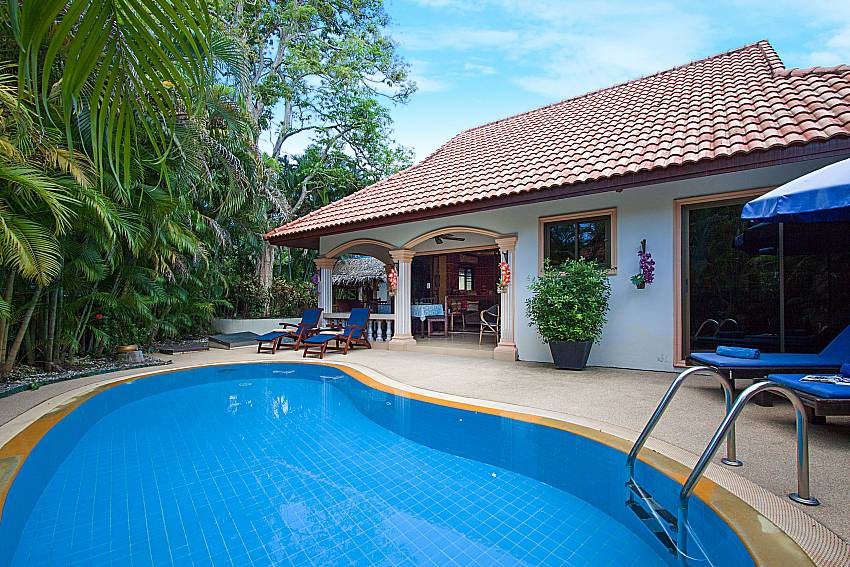 Swimming pool and property Villa Onella in Phuket