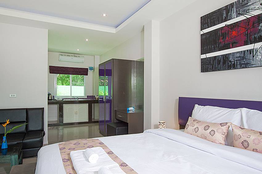 Bedroom Lannister Villa Resort in Bangsaray Pattaya