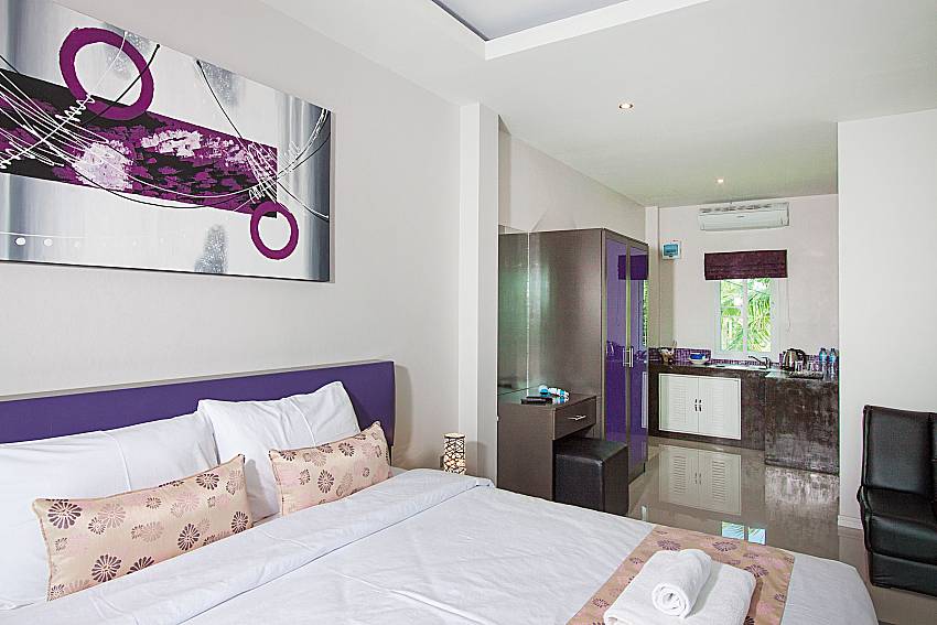 Bedroom Lannister Villa Resort in Bangsaray Pattaya