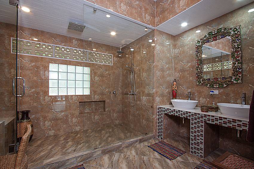 Bathroom with shower Swy Residence in Koh Samui