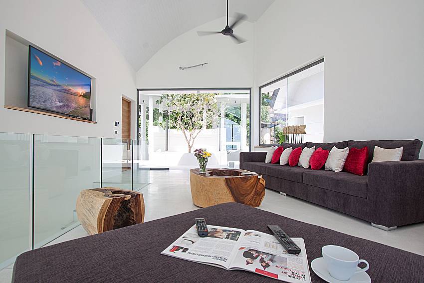 Living room with TV Sky Dream Villa in Samui