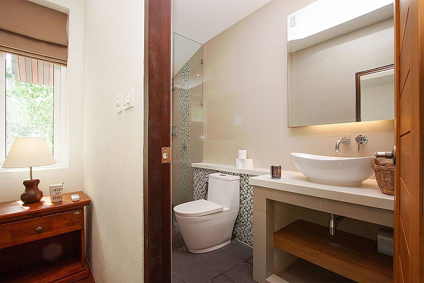 Bathroom with shower Villa Janani 201 in Samui
