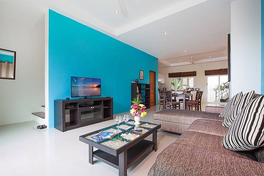 Living room with TV Villa Janani 201 in Samui