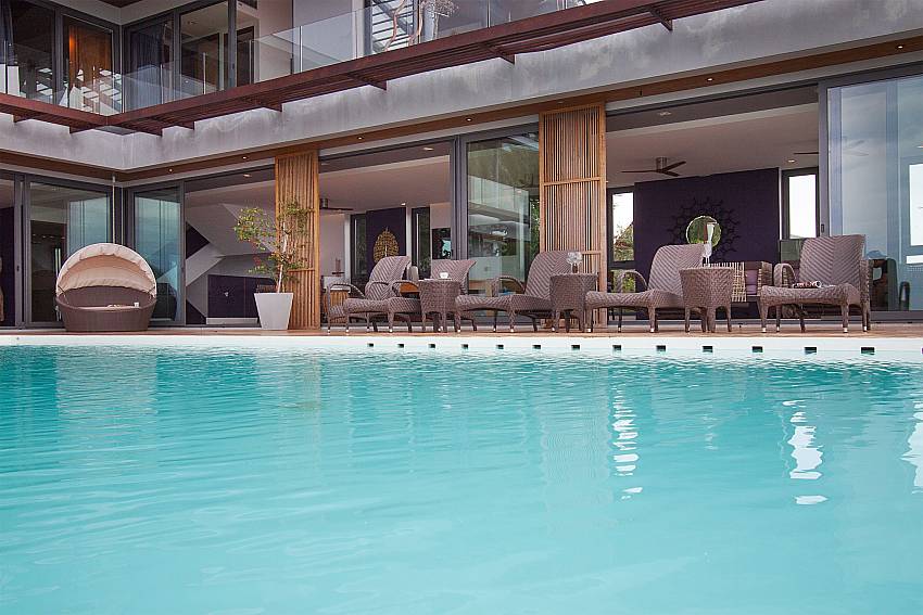 comfortable sittings on the pool terrace-Villa High Rise_Bophut_Samui_Thailand