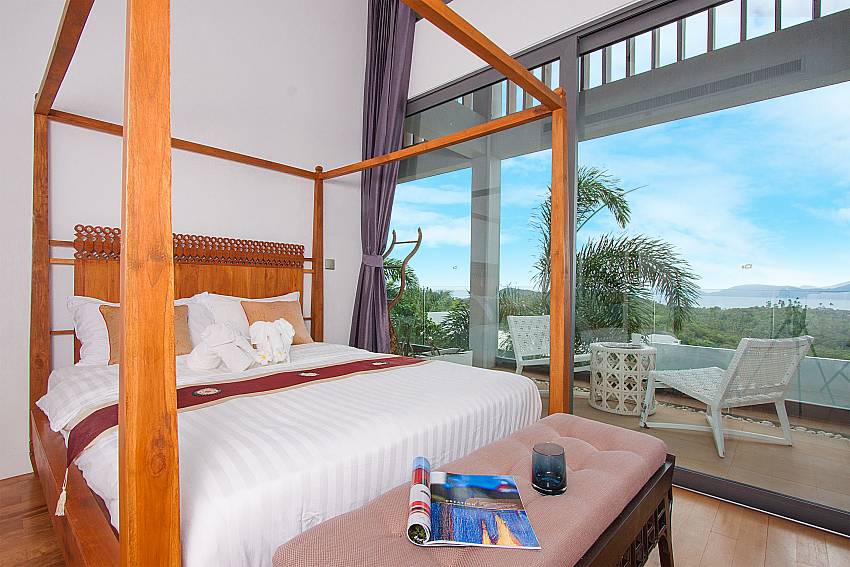 all luxurious beds in-Villa High Rise_Bophut_Samui_Thailand