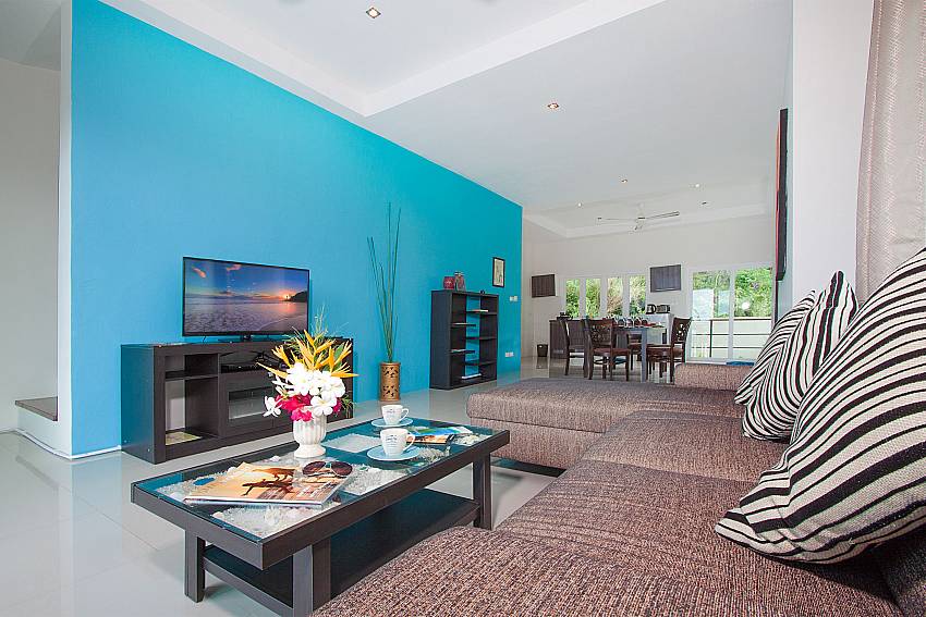 Living room with TV Villa Janani 301 in Samui