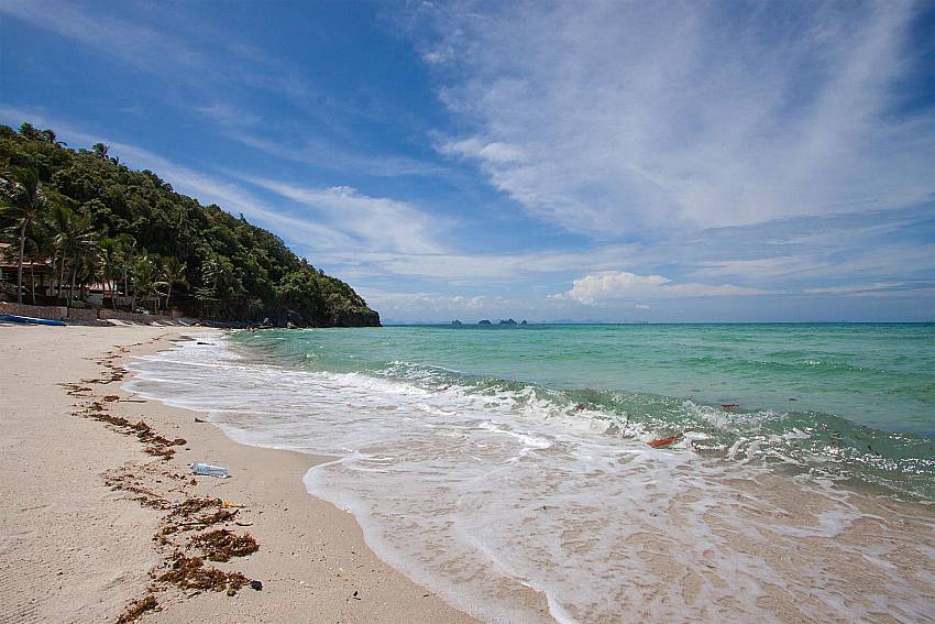 idyllic beach in front of-Villa Alkira_Lipa Noi_Koh Samui_Thailand