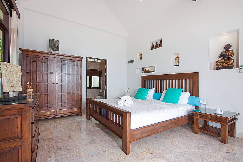 exquisite wooden furniture in double bedroom-Villa Werona_Bang Por_Samui_Thailand 