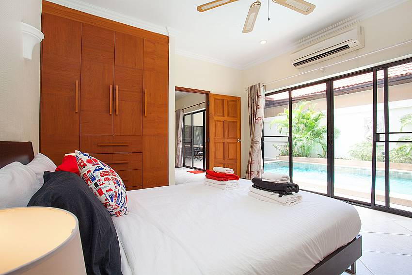 2. bedroom with direct pool access at Villa Majestic 40 Pratumnak Pattaya