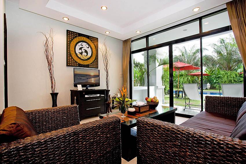 Living Room-Na Jomtien_2 bedroom Executive Duplex_Bangsaray_Jomtien_Pattaya_Thailand
