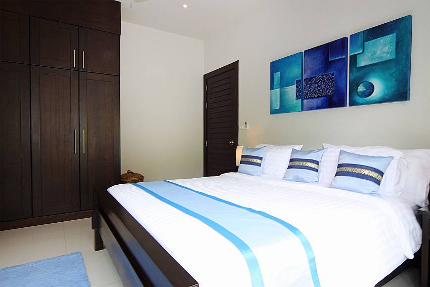 King size bed in guest bedroom at Villa Anyamanee South Phuket