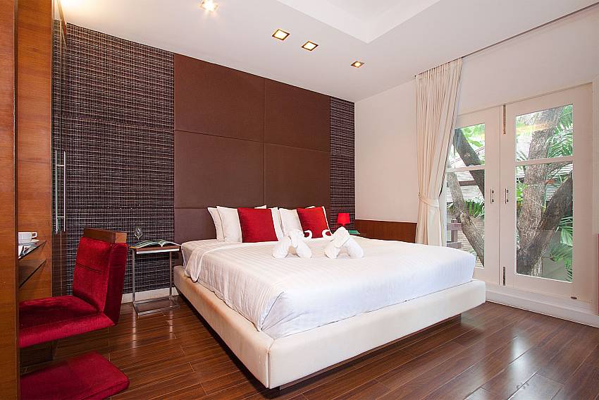 King size bedroom in Villa Hutton 101 Bophut Samui