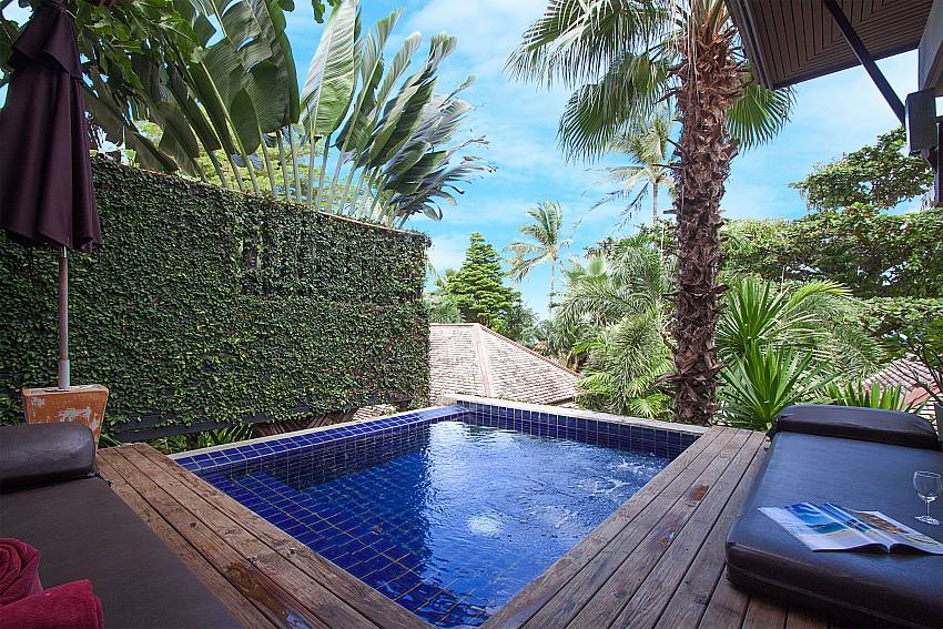 Private pool with sunbeds and view at Villa Hutton 101 Samui Bo Phut