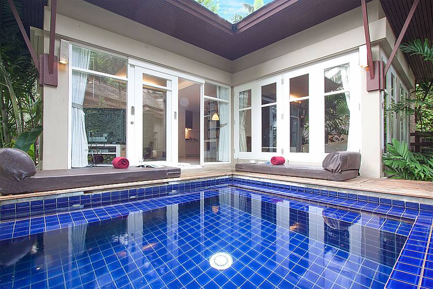 Private pool with 2 sun beds at Villa Hutton 102 Bophut Samui