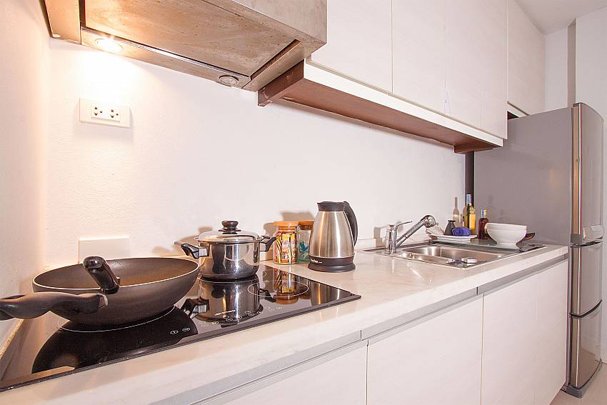 Modern kitchen in Villa Hutton 103 Bophut Samui
