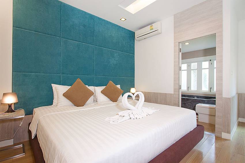 King size master bedroom at Villa Hutton 202 Koh Samui  Bo Phut