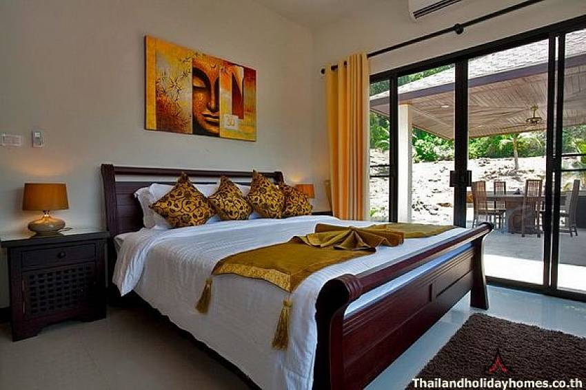 Second Master Bedroom-Phailin Talay_4 Bedroom_Family Pool Villa_Nai Harn_Rawai_Phuket_Thailand