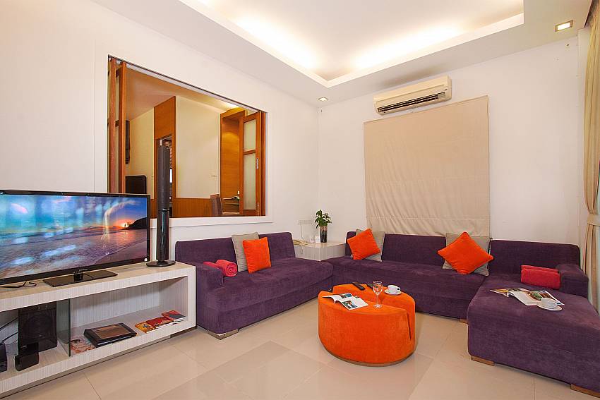 Living room with TV Villa Hutton 213 in Samui