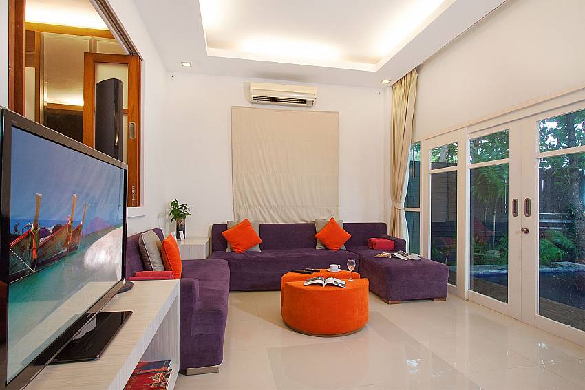 Living room with TV Villa Hutton 213 in Samui