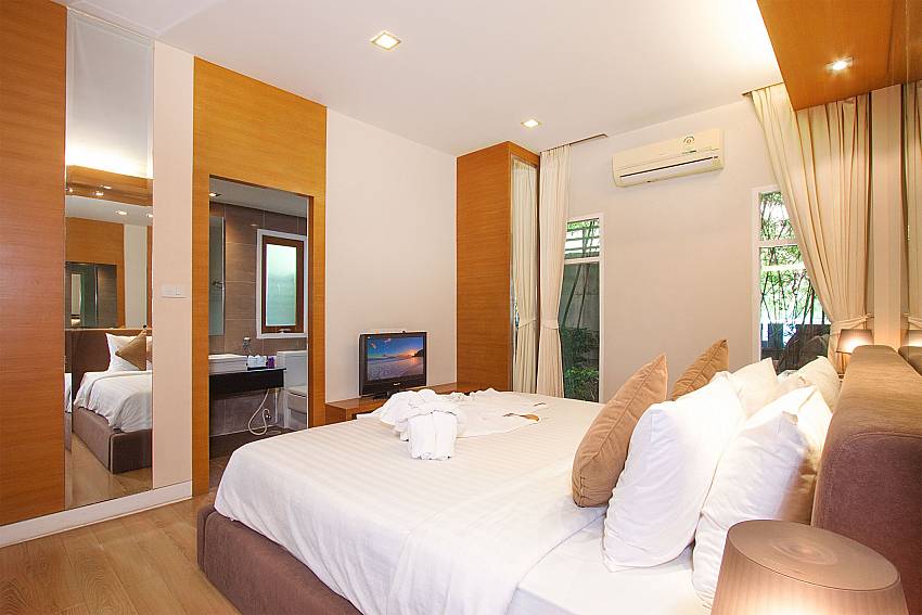 Bedroom with TV Villa Hutton 214 in Koh Samui 