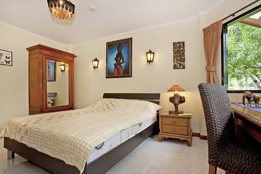 Bedroom 3_nai-mueang-yai_4-bed-villa_private-pool_central-pattaya_thailand