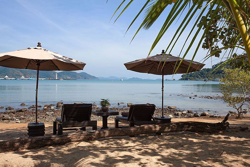 Beach Natures Oasis Resort No.2 in Southern Koh Chang