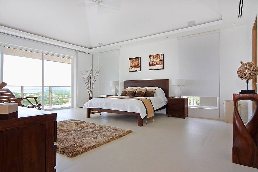 Second Bedroom-villa-alangkarn-andaman_5 bedroom_private-infinity-pool-villa_nai-harn_phuket_thailand